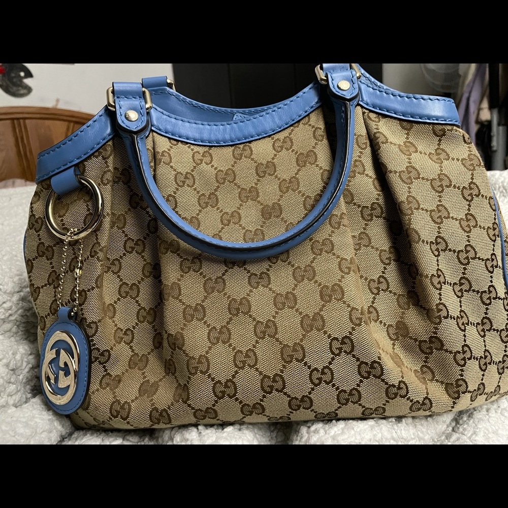 Gucci Sukey medium